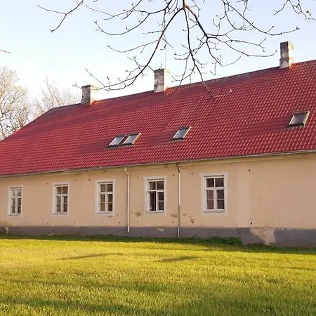 Хостел Paernu-jaagupi Pastoraat *